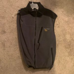 Mountain Hardware wind proof vest